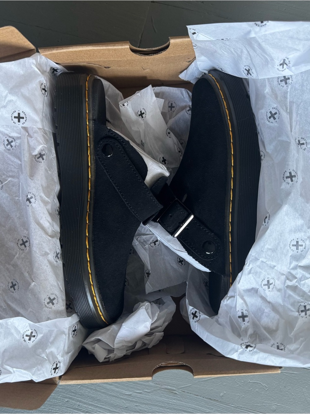 Black Dr. Martens Carlson Mules NWT - Picture 2 of 6
